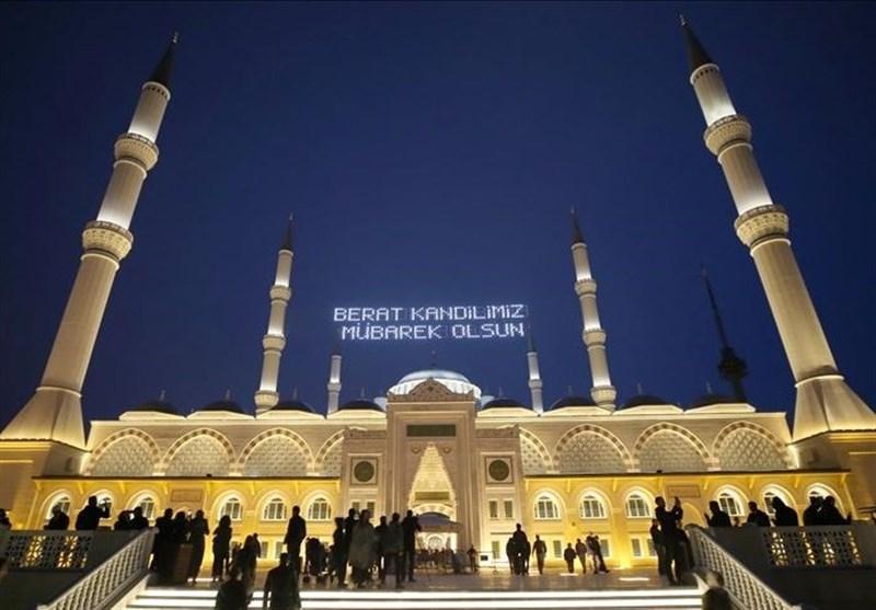مردم ترکیه شب برات را در مساجد گرامی داشتند
