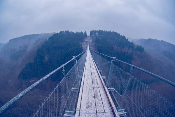 طولانی ترین پل معلق دنیا در آلمان افتتاح شد