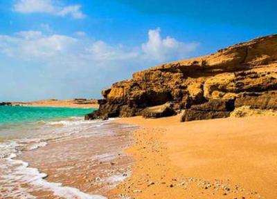 10 ساحل قشم برای شنا به همراه آدرس و امکانات